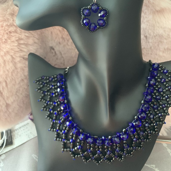 Victoria - Picture 2 of 5